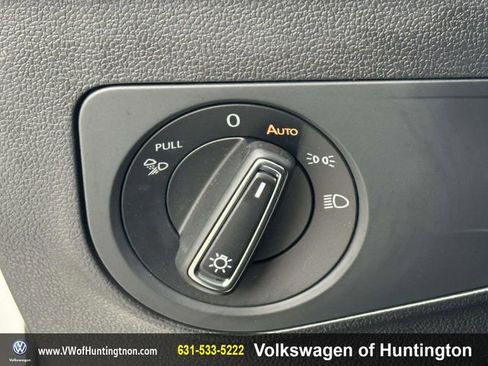 Certified 2023 Volkswagen Tiguan SEL R-Line image 18