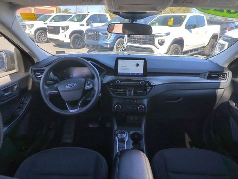 Used 2023 Ford Escape AWD image 9