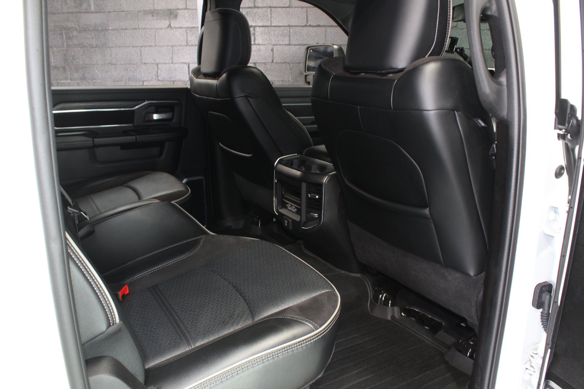 Used 2024 RAM 2500 Laramie w/ Night Edition AWD/4WD image 55