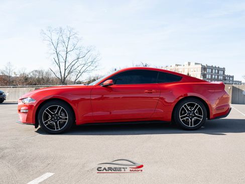 Used 2020 Ford Mustang Premium image 4