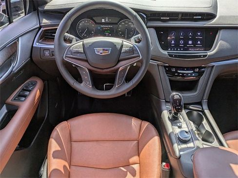 New 2025 Cadillac XT5 Sportv image 17