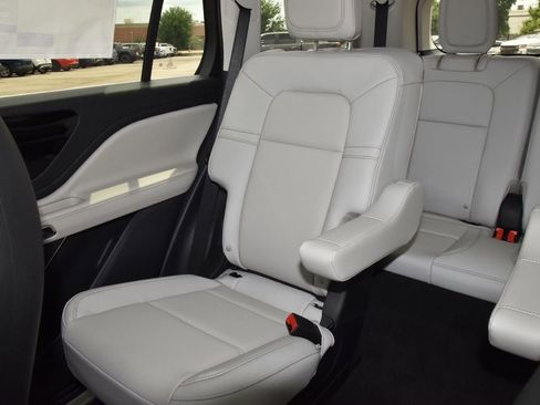 New 2026 Lincoln Aviator AWD image 20