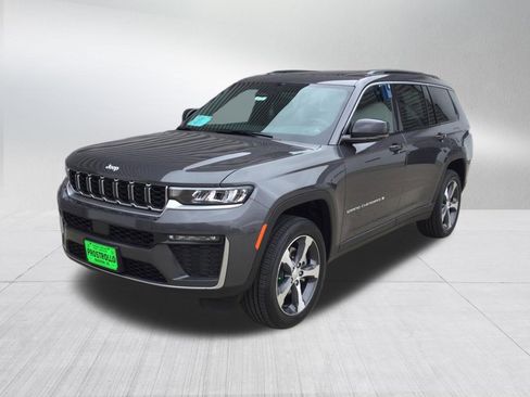 New 2026 Jeep Grand Cherokee L Limited AWD/4WD image 2