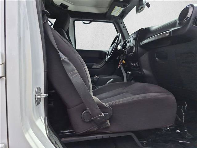 Used 2014 Jeep Wrangler Unlimited Sport w/ Quick Order Package 24S AWD/4WD image 17