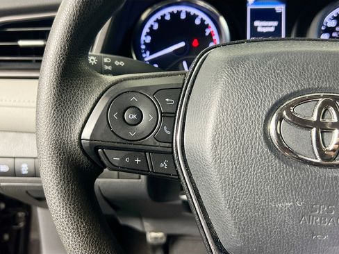 Used 2020 Toyota Camry LE FWD image 18