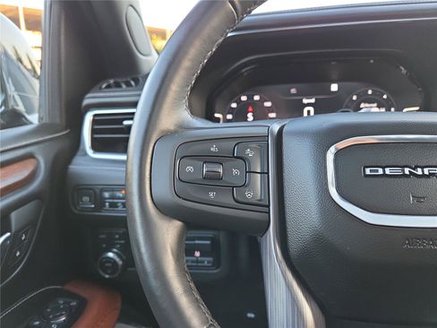 Used 2023 GMC Yukon XL Denali Ultimate AWD/4WD image 16