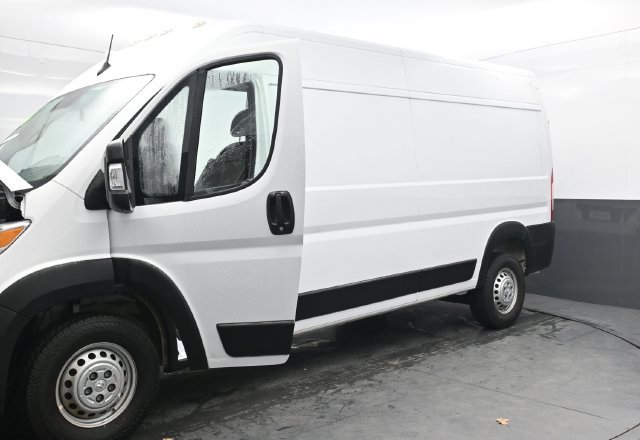 Used 2026 RAM ProMaster 2500 w/ Convenience Group FWD image 41