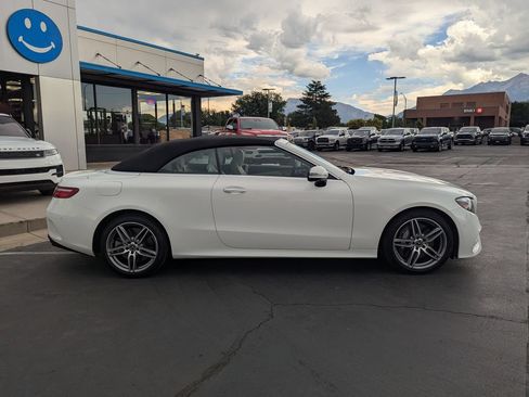 Used 2019 Mercedes-Benz E 450 4MATIC Cabriolet image 2