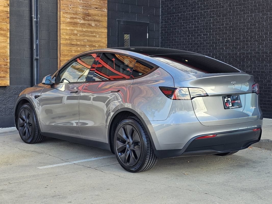 Used 2025 Tesla Model Y Long Range AWD/4WD image 13