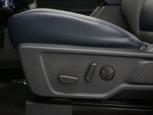 Used 2024 Ford Bronco Outer Banks AWD/4WD image 19