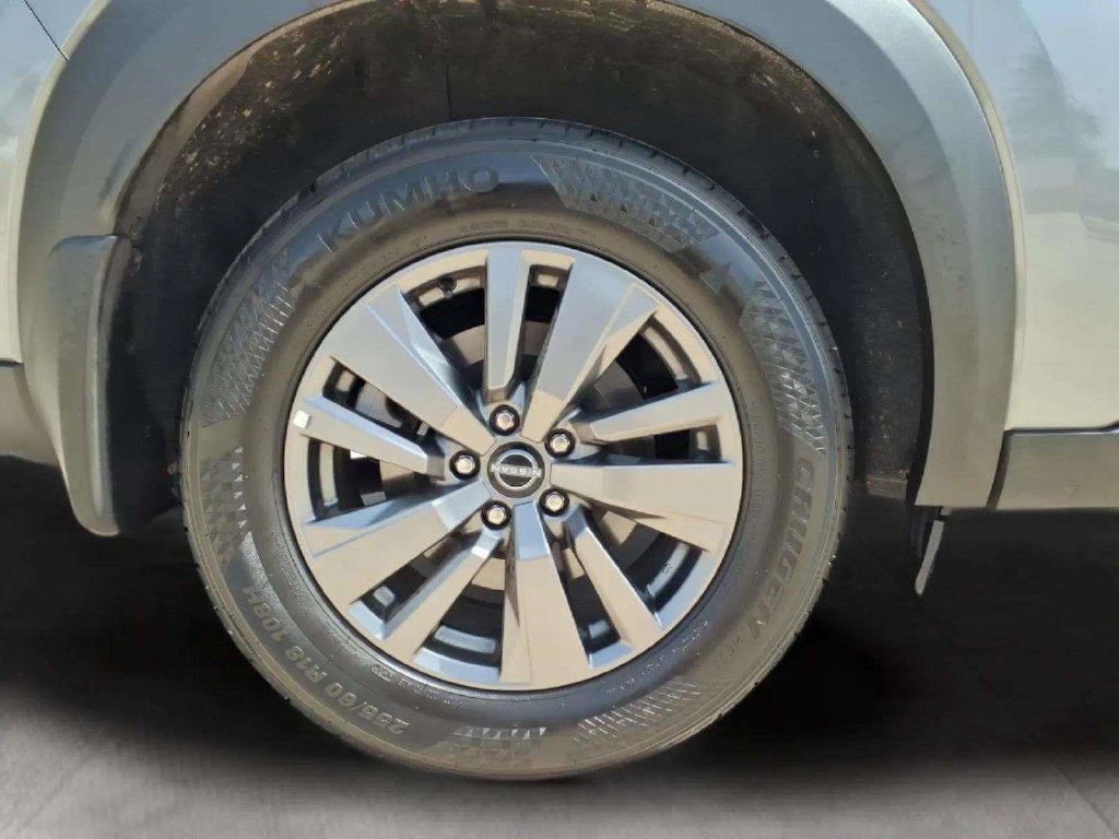 Certified 2026 Nissan Pathfinder SV FWD image 20