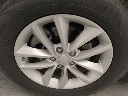 Used 2018 Kia Sorento LX image 31