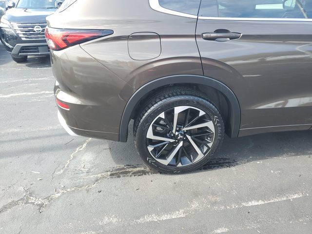 Used 2022 Mitsubishi Outlander SEL FWD image 5