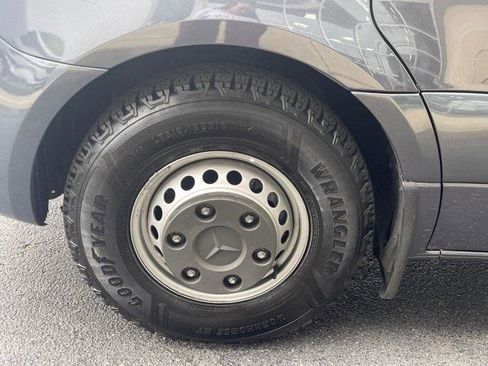 Used 2020 Mercedes-Benz Sprinter 4500 w/ Premium Plus Package image 60