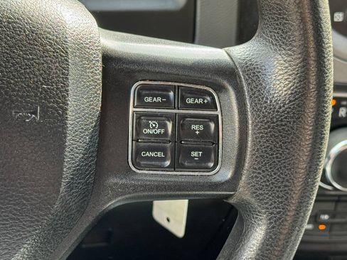 Used 2019 RAM 1500 Express AWD/4WD image 22