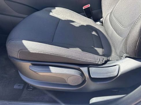 Used 2023 Hyundai Tucson SE image 23