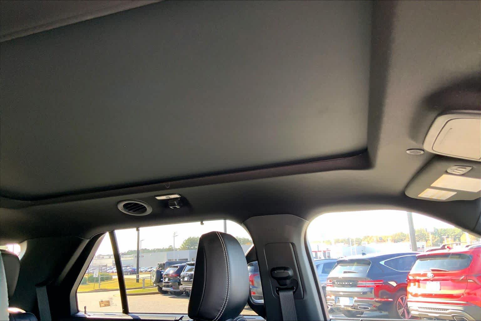Used 2023 Ford Explorer ST w/ Equipment Group 401A AWD/4WD image 13