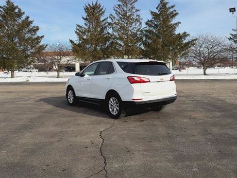 Used 2020 Chevrolet Equinox LT w/ Driver Convenience Package image 6