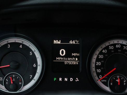 Used 2015 RAM 2500 Tradesman w/ Chrome Appearance Group image 15