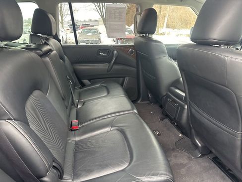 Used 2017 INFINITI QX80 4WD w/ Driver Assistance Package image 6