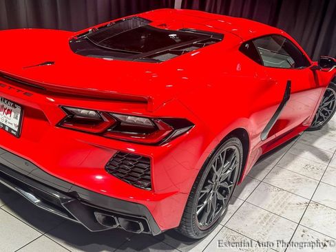 Used 2025 Chevrolet Corvette Stingray Preferred Cpe w/ 2LT image 10