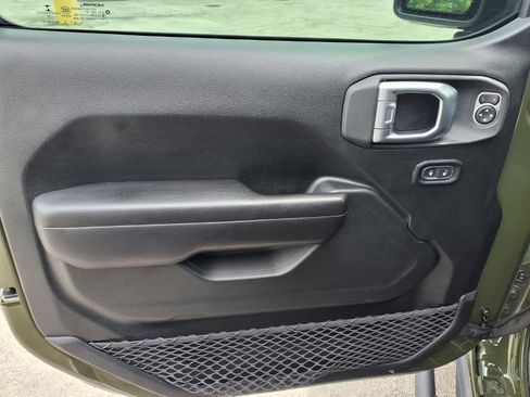 Used 2020 Jeep Wrangler Sport image 14