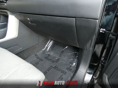 Used 2024 Toyota Tundra Limited w/ Power Package AWD/4WD image 37