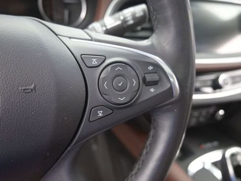 Used 2019 Buick Enclave Avenir w/ Avenir Technology Package AWD/4WD image 33