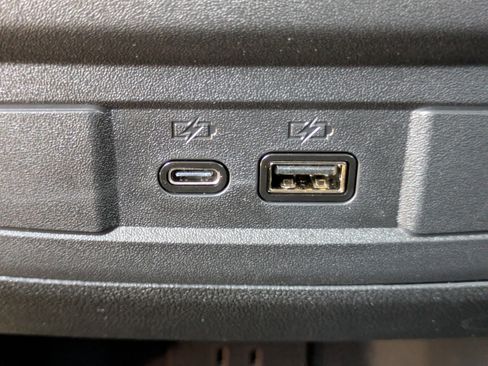 New 2025 Chevrolet Colorado W/T w/ WT Convenience Package II image 9