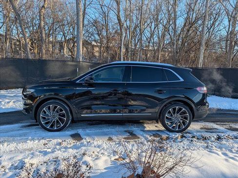 Used 2022 Lincoln Nautilus Reserve w/ Equipment Group 202A image 2