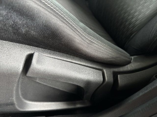 Used 2017 Nissan Rogue S FWD image 28