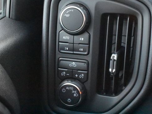 Certified 2024 Chevrolet Silverado 1500 Custom Trail Boss w/ LPO, Dark Essentials Package image 18