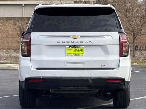 Used 2024 Chevrolet Suburban LT image 12