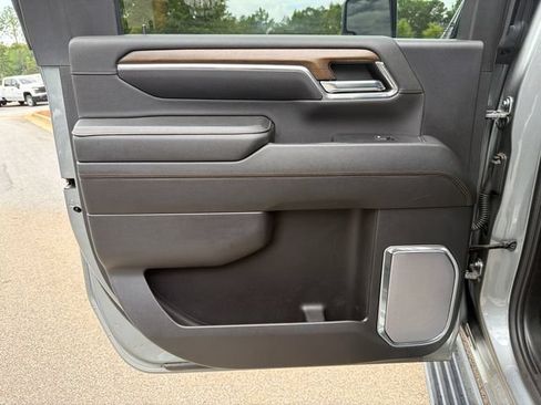 Used 2024 Chevrolet Silverado 3500 High Country w/ High Country Premium Package AWD/4WD image 21