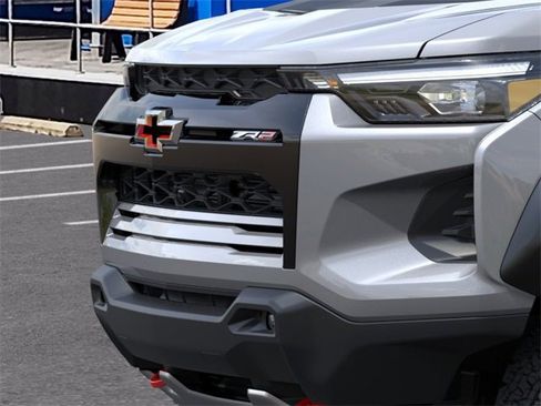 New 2026 Chevrolet Colorado ZR2 w/ Technology Package AWD/4WD image 13