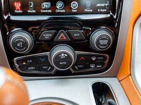 Used 2013 SRT Viper GTS w/ GTS Laguna Interior Pkg RWD image 20