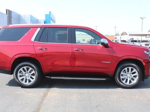 Used 2023 Chevrolet Tahoe Premier AWD/4WD image 2