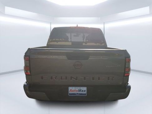 Used 2023 Nissan Frontier PRO-4X w/ Pro Convenience Package image 4