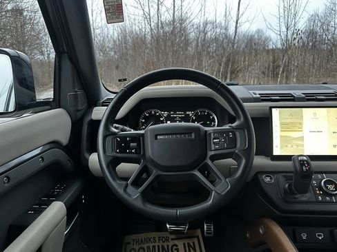 Used 2023 Land Rover Defender 110 X image 30