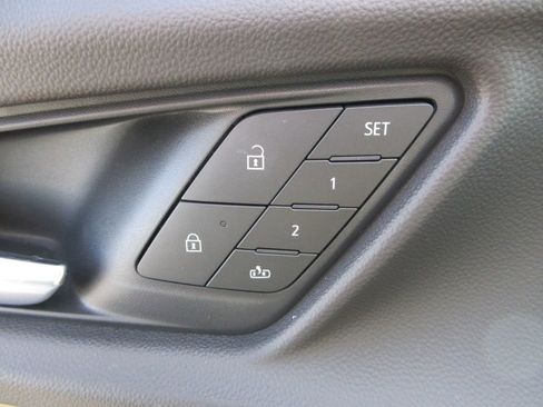 New 2026 Chevrolet Equinox ACTIV w/ Convenience Package III image 23