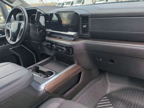 Used 2025 Chevrolet Silverado 2500 LT AWD/4WD image 28