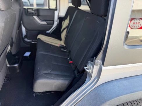 Used 2017 Jeep Wrangler Unlimited Sport w/ Quick Order Package 24S AWD/4WD image 13