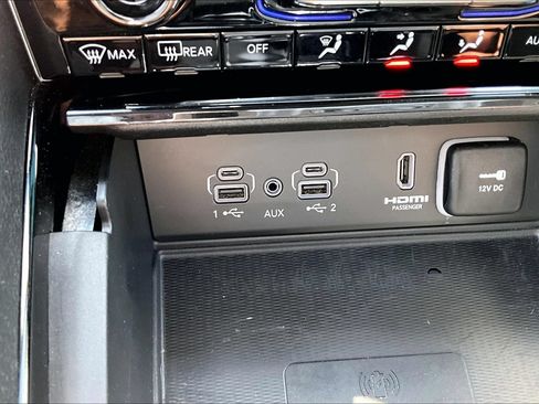 Used 2022 Jeep Grand Cherokee Summit AWD/4WD image 17