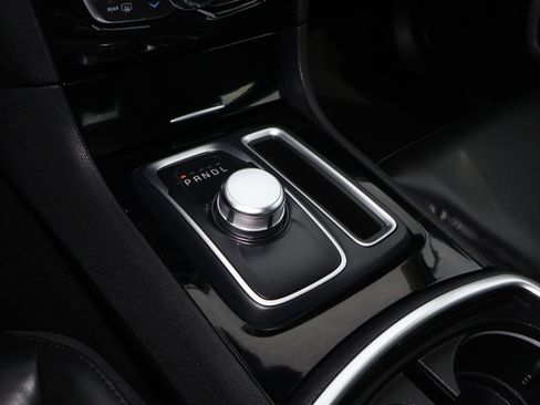 Used 2023 Chrysler 300 Touring L w/ Popular Equipment Group image 25