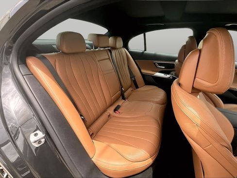 Used 2026 Mercedes-Benz E 450 4MATIC Sedan image 20