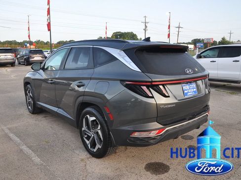 Used 2023 Hyundai Tucson SEL w/ Convenience Package FWD image 3