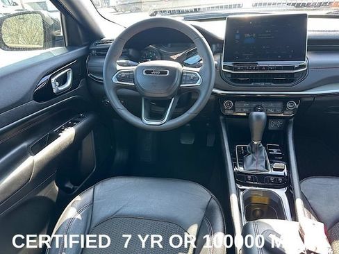 Used 2024 Jeep Compass Trailhawk AWD/4WD image 17