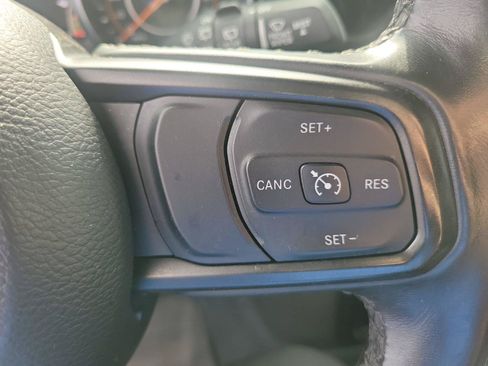 Used 2022 Jeep Wrangler Unlimited Sport AWD/4WD image 23