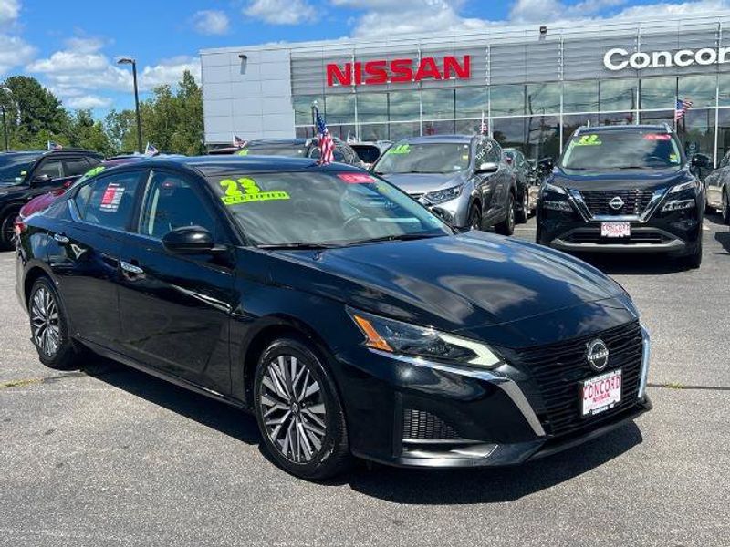 Certified 2023 Nissan Altima 2.5 SV image 1