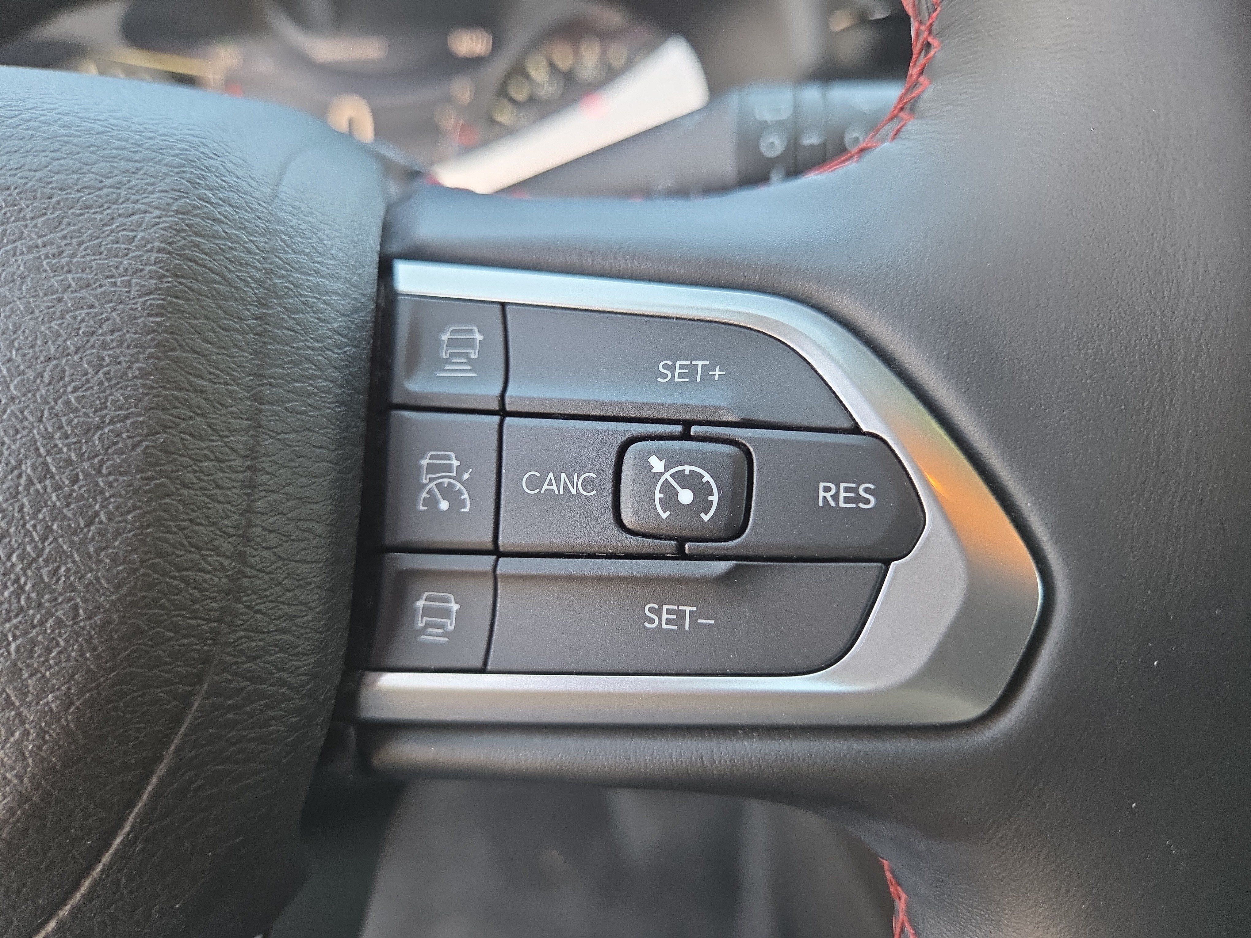Certified 2022 Jeep Compass Trailhawk w/ Trailhawk Convenience Group AWD/4WD image 28